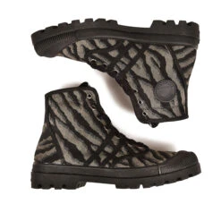 Pataugas AUTHENTIQUE M/TZ F4H KAKI 13 Pataugas AUTHENTIQUE M/TZ F4H KAKI -Pataugas 628185 554 OG M TZ F4H KAKI 5WEB